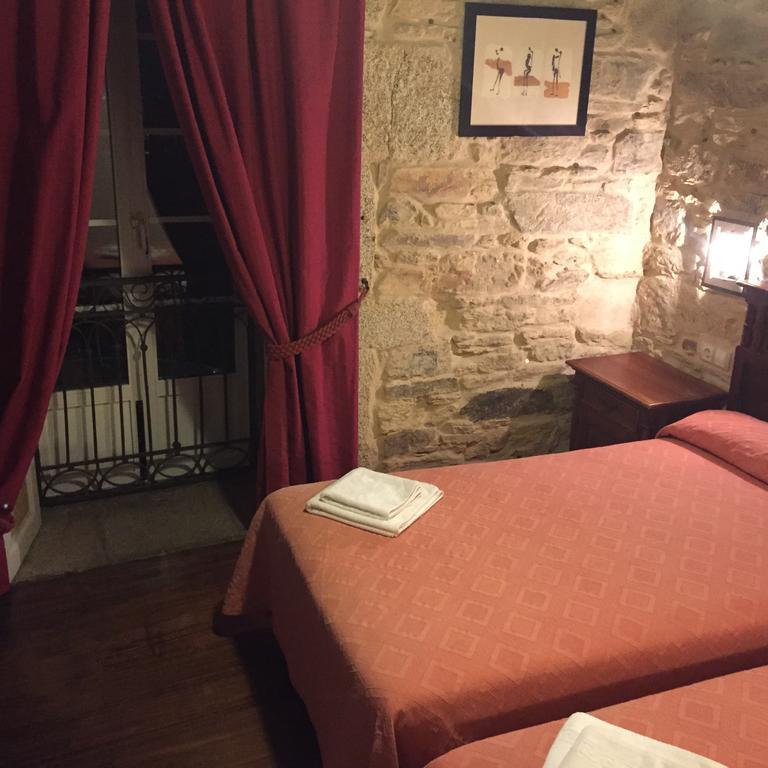 Отель Casa Felisa Сантьяго-де-Компостела Экстерьер фото